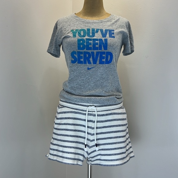 Old Navy -beach shorts - Picture 2 of 7